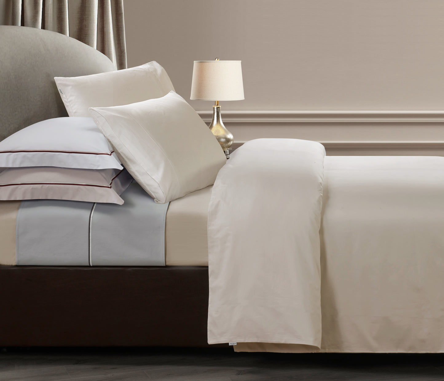 Prestige Collection, Alton Bed Set