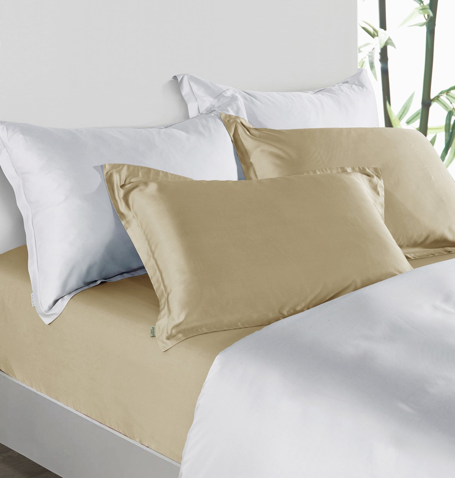 Premium Collection, Bamboo Embroidery Fitted Sheet & Pillow Case Set