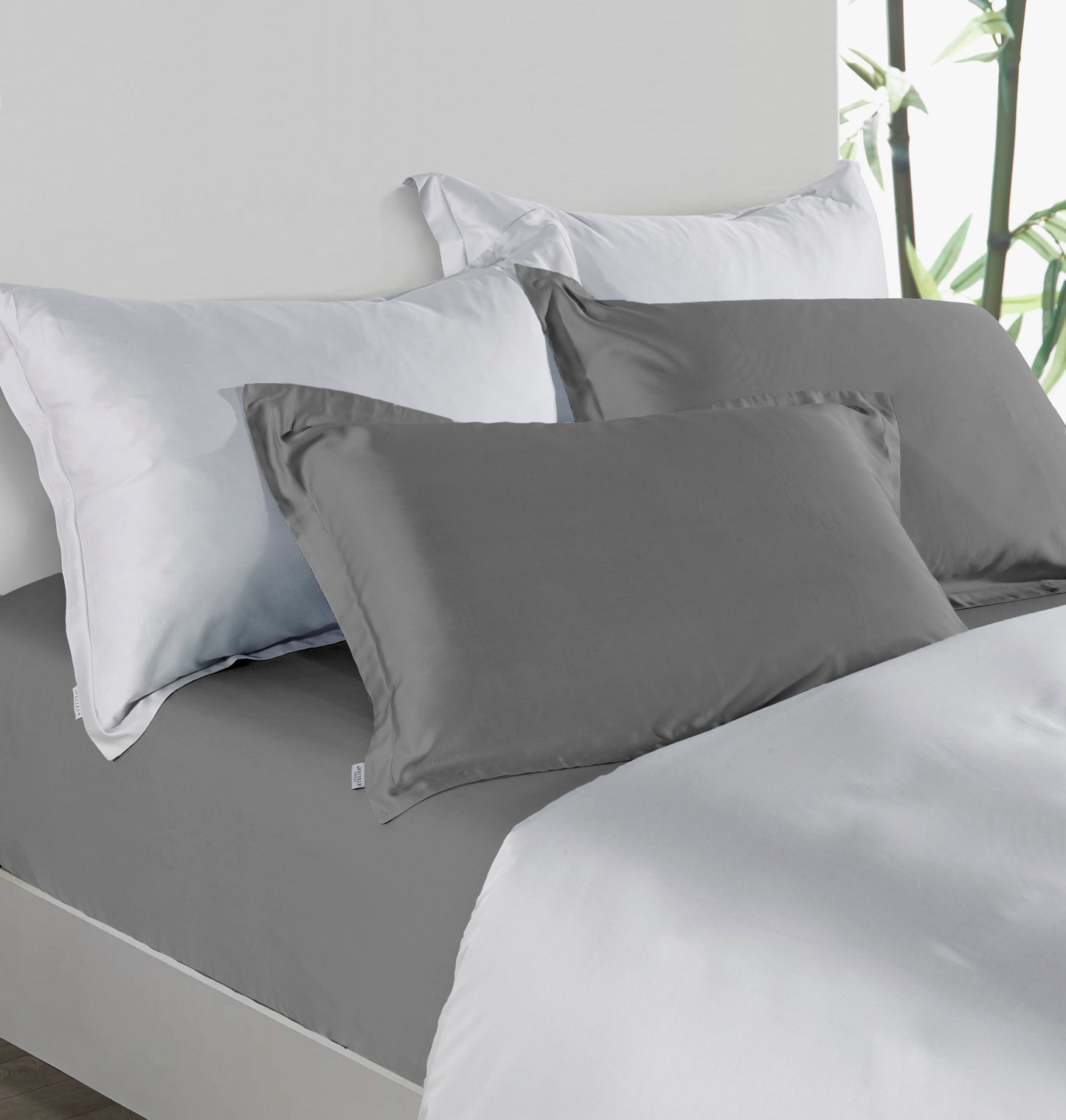 Premium Collection, Bamboo Embroidery Fitted Sheet & Pillow Case Set