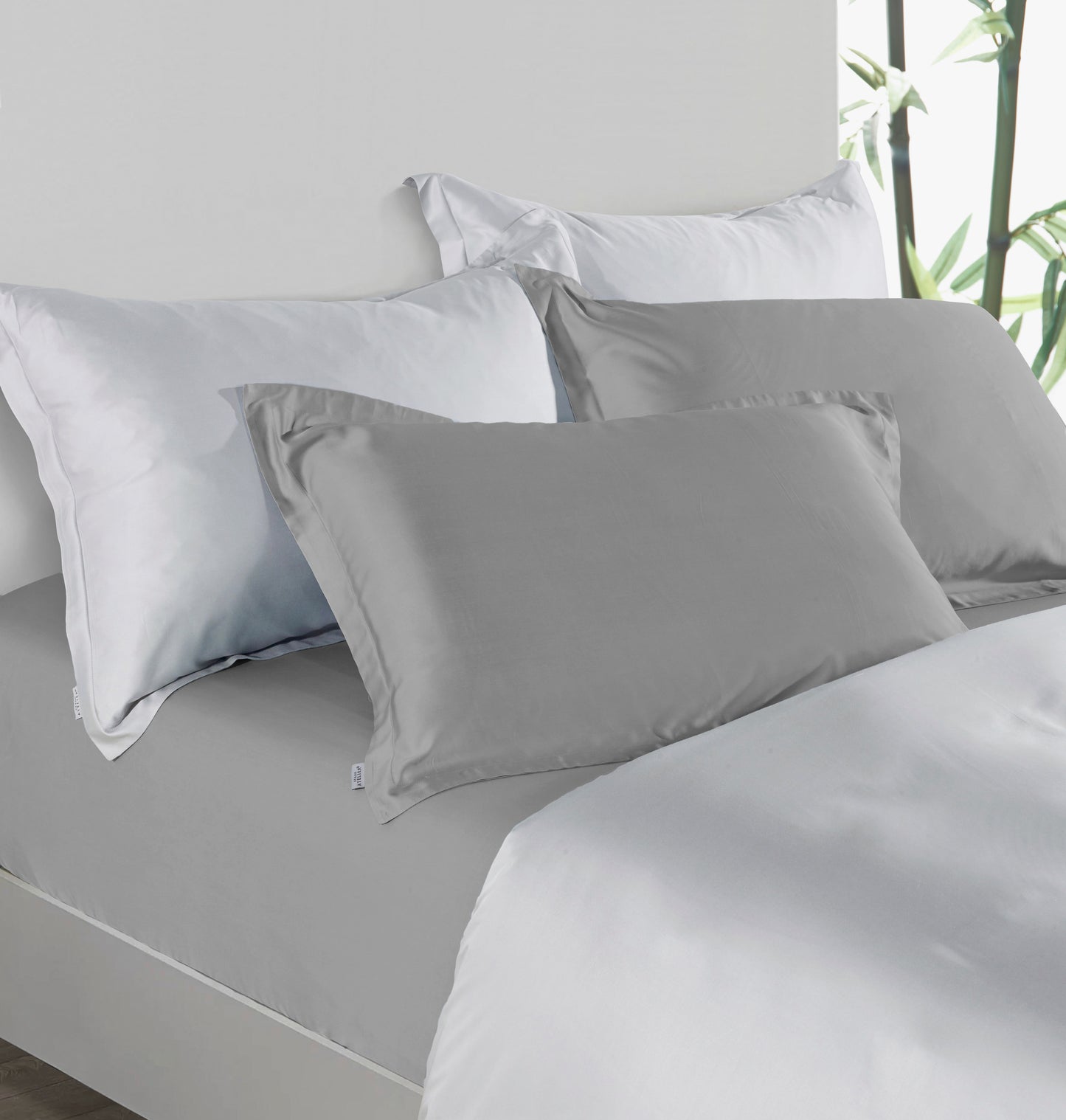 Premium Collection, Bamboo Embroidery Fitted Sheet & Pillow Case Set