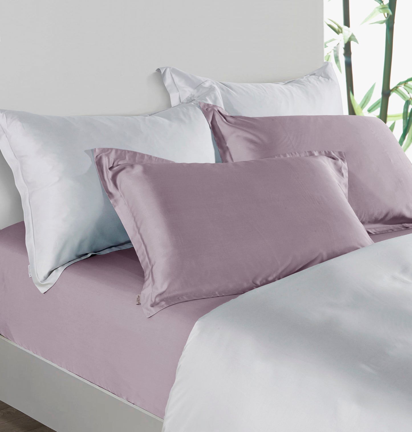 Premium Collection, Bamboo Embroidery Fitted Sheet & Pillow Case Set