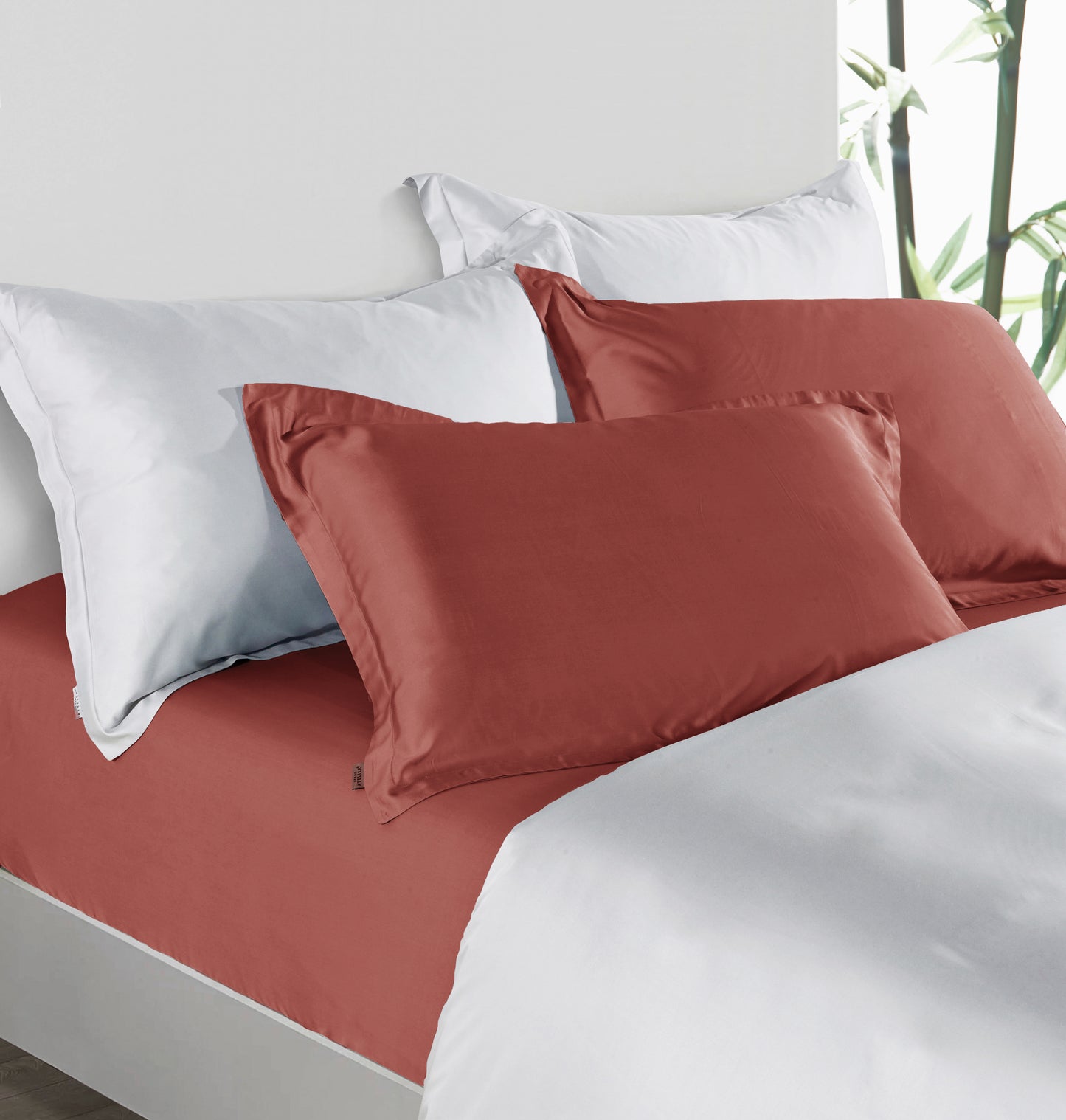 Premium Collection, Bamboo Embroidery Fitted Sheet & Pillow Case Set