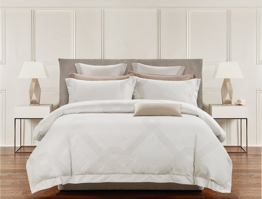 Suite Collection, Treviso Jacquard Bed Set